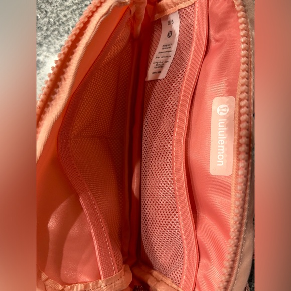 LuLuLemon Athleta Belt Bag 1L Deco Pink - Picture 11 of 13